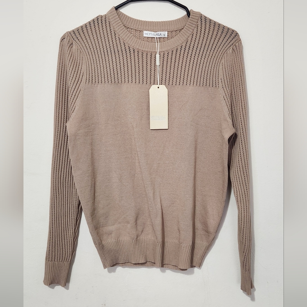 Amazon Women's Beige Crew Neck Sweater